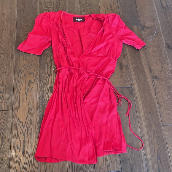 Reformation mini wrap dress - Picture 8 of 9